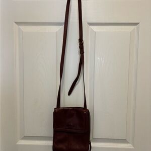 Elegant Maroon Leather Crossbody Bag